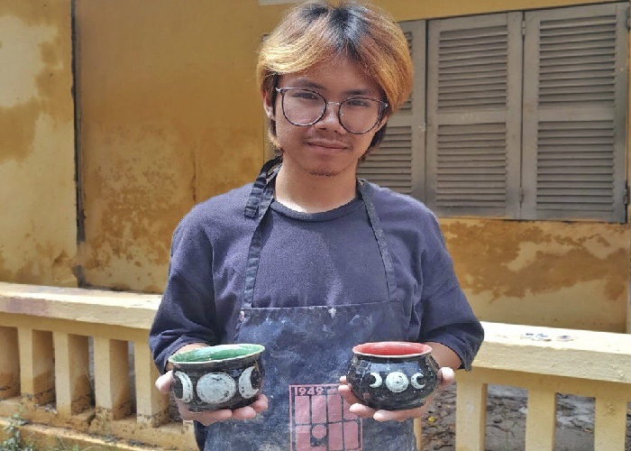 Nghệ sĩ Gốm Vinh và hành trình tìm lại tuổi thơ với bộ sưu tập gốm Ngộ